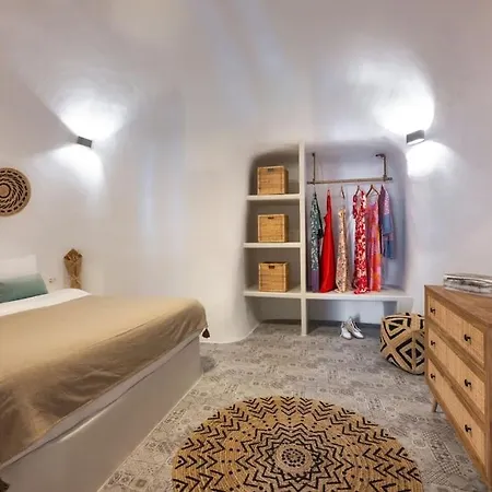 Mystagoge Retreat Cave With An Indoor Pool And Gym Вилла Вотон