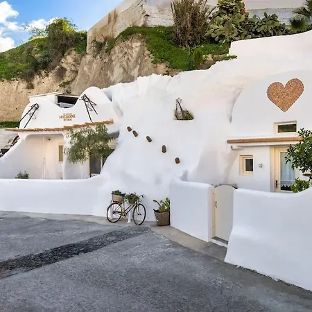 Вилла Mystagoge Retreat Cave With An Indoor Pool And Gym *