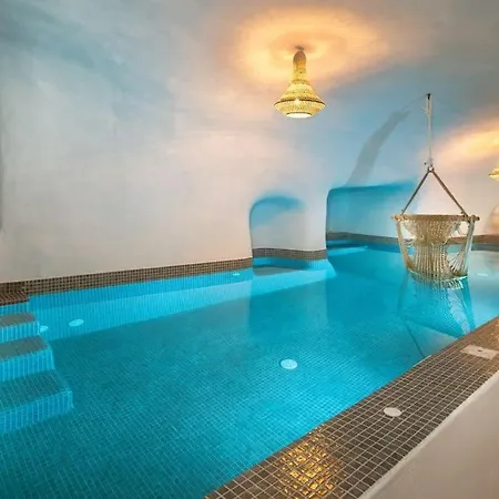 Вилла Mystagoge Retreat Cave With An Indoor Pool And Gym *