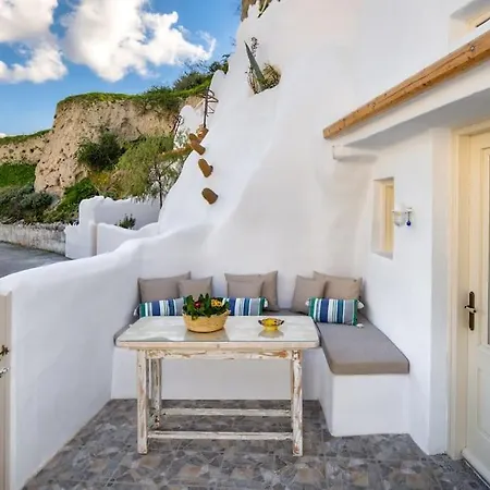 Mystagoge Retreat Cave With An Indoor Pool And Gym